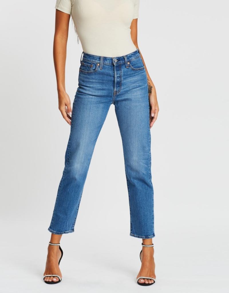 Levi's Wedgie Straight Jeans