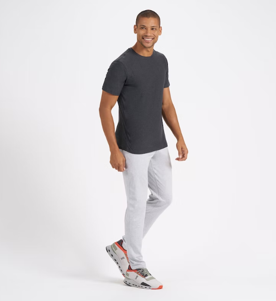 Vuori Clothing